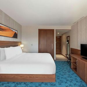 Chambre Accessible aux Personnes à Mobilité Réduite Lit King-Size
